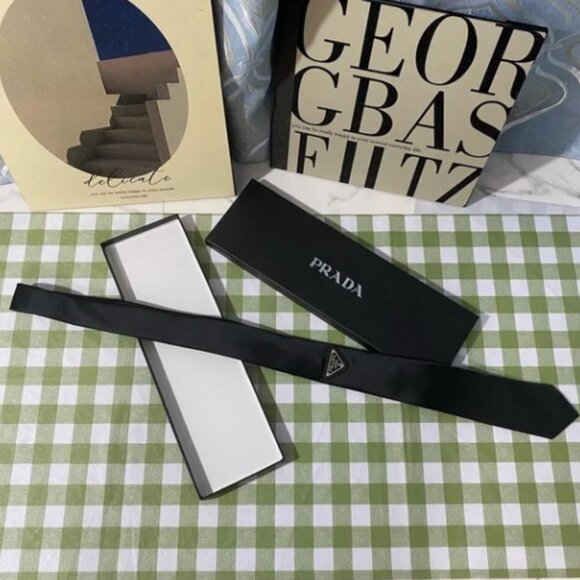 Prada Dark Green Silk Tie - Picture 5 of 6